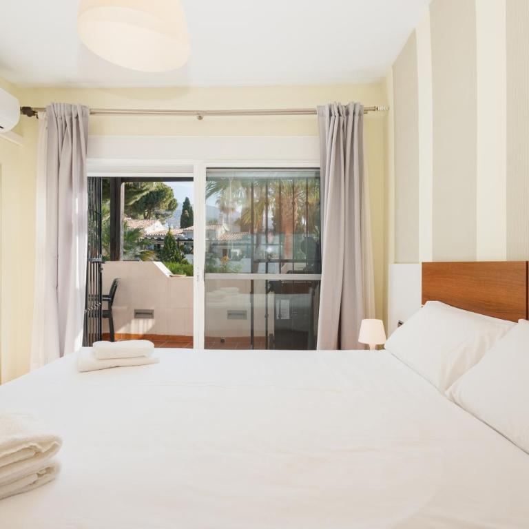 Vacation home in the best location, with terrace and pool in Marbella Center - Apartamento de 2 dormitorios - 16