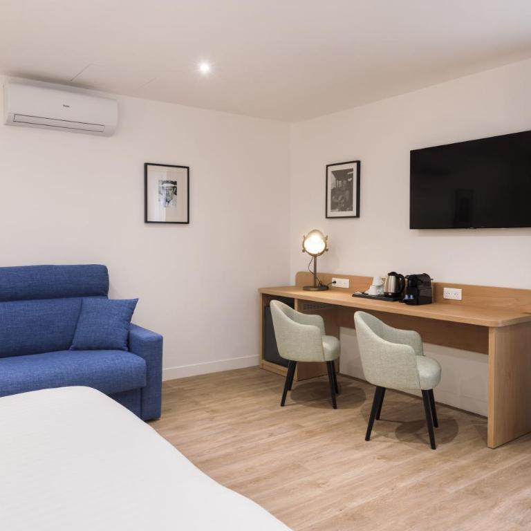 Best Western Hôtel des Orangers Cannes - Chambre Deluxe avec 1 Lit Queen-Size et 1 Lit Simple - Non-Fumeurs - 2