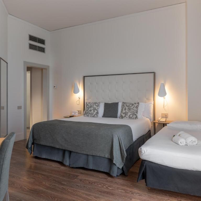Gran Hotel Havana 4Sup by Escampa Hotels - Triple Room - 2