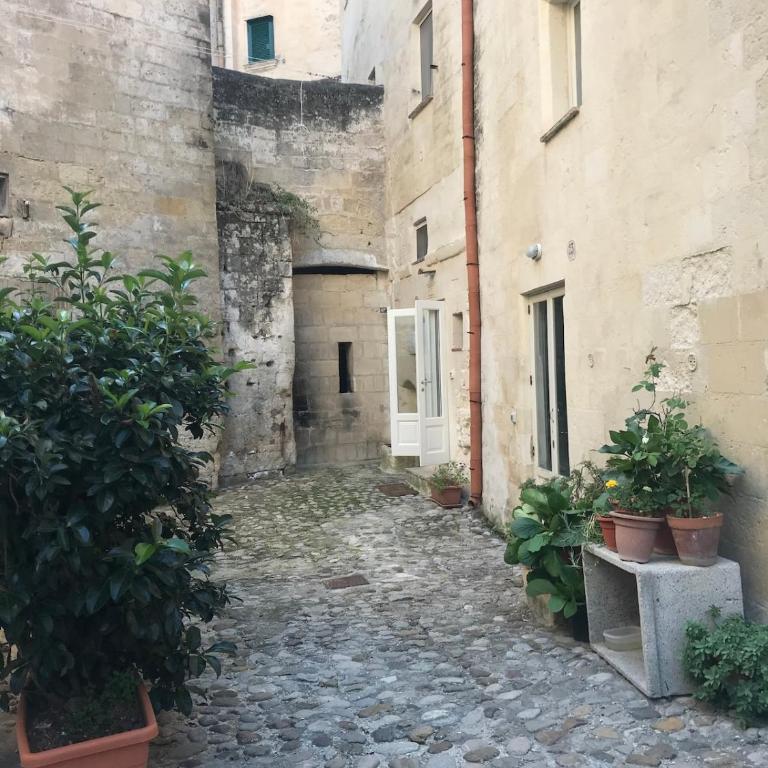 L'EREMO DEL CARDINALE vacation home in the Sassi - Two-Bedroom House - 2