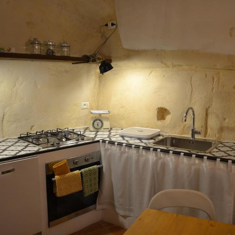 L'EREMO DEL CARDINALE vacation home in the Sassi - Two-Bedroom House - 10