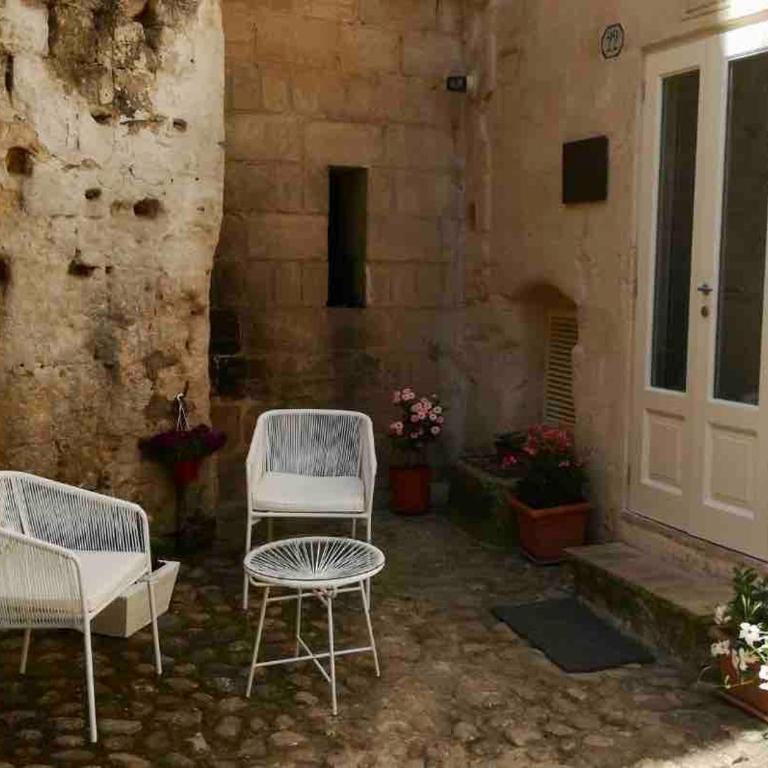 L'EREMO DEL CARDINALE vacation home in the Sassi - Two-Bedroom House - 1