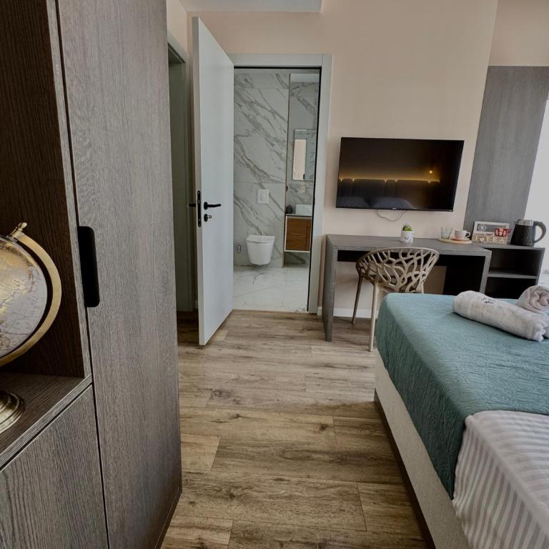 Hotel Umma - Standardna Dvokrevetna Soba sa Bračnim Krevetom - 1