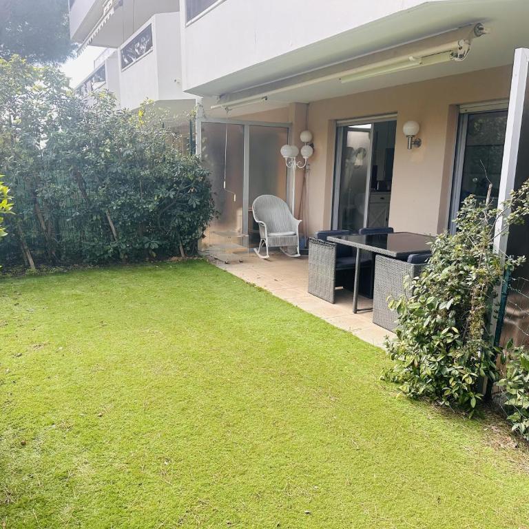 Light modern Studio with Garden terrace shared pool - 2294 - Studio-Apartment - 4