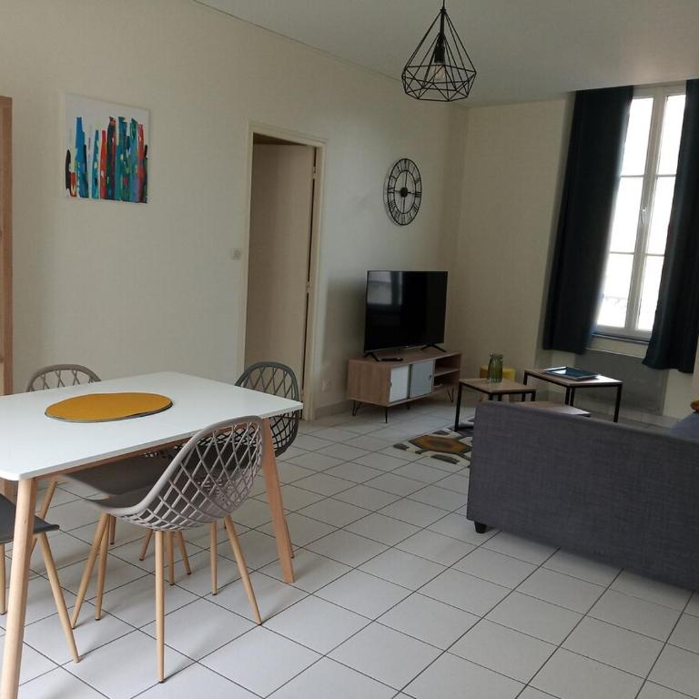 Grand Pied à Terre in Blois for 2 to 6 travellers - Appartement 2 Chambres - 5