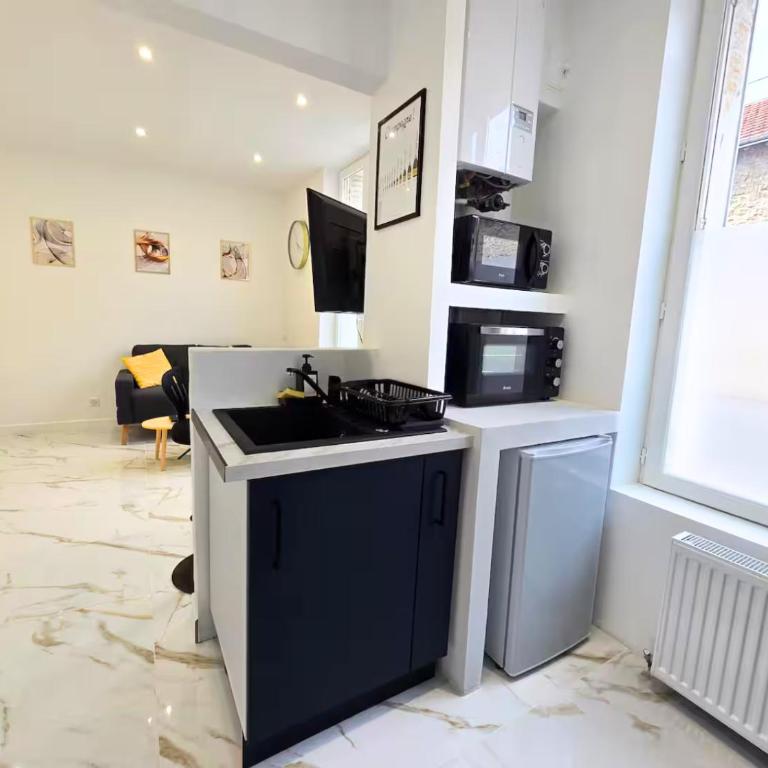 Ô Sacrée Détente de Reims -Spa privatif - Proche de la gare & centre ville - Appartamento con 1 Camera da Letto - 14