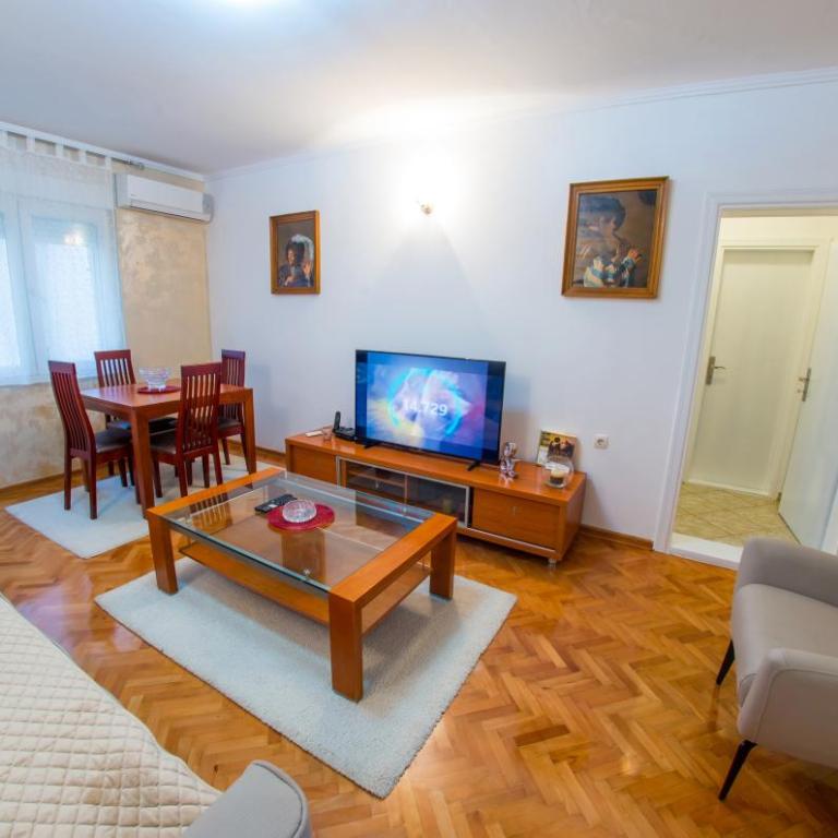 Denirom Apartments - One-Bedroom Apartment - 33