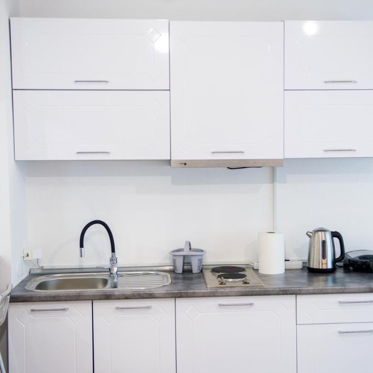 Denirom Apartments - Deluxe Studio - 13