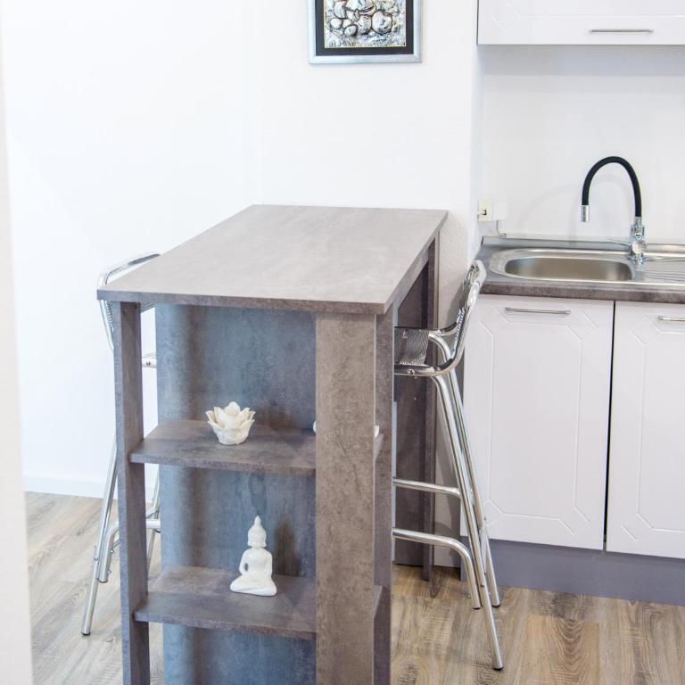 Denirom Apartments - Deluxe Studio - 14