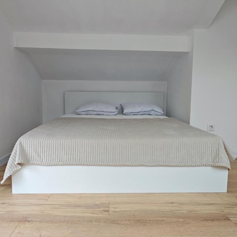 Holiday Home Harmony - Two-Bedroom House - 20