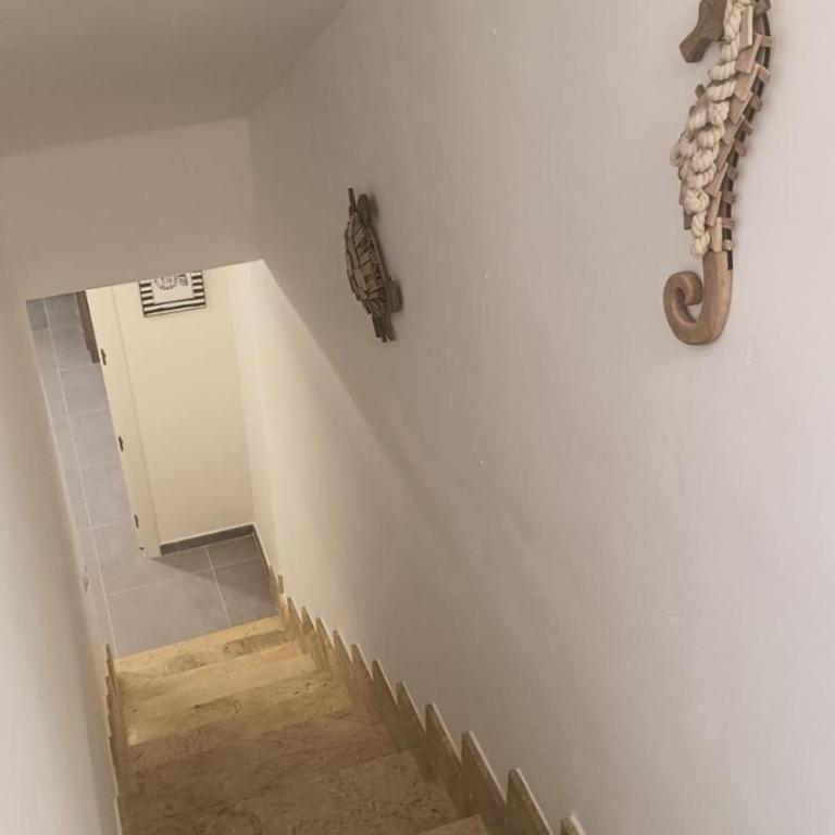 Triplex Adosado de cuatro dormitorios de esencia marítima a 2 minutos de la playa! - Casa de 4 dormitorios - 14