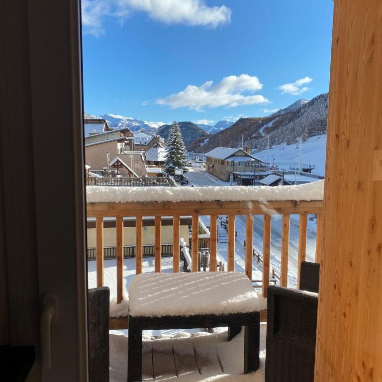 Le Chaberton - Les Tanières de Montgenèvre - Appartement 6 à 8 personnes front de neige - Apartamento Deluxe de 3 dormitorios - 6