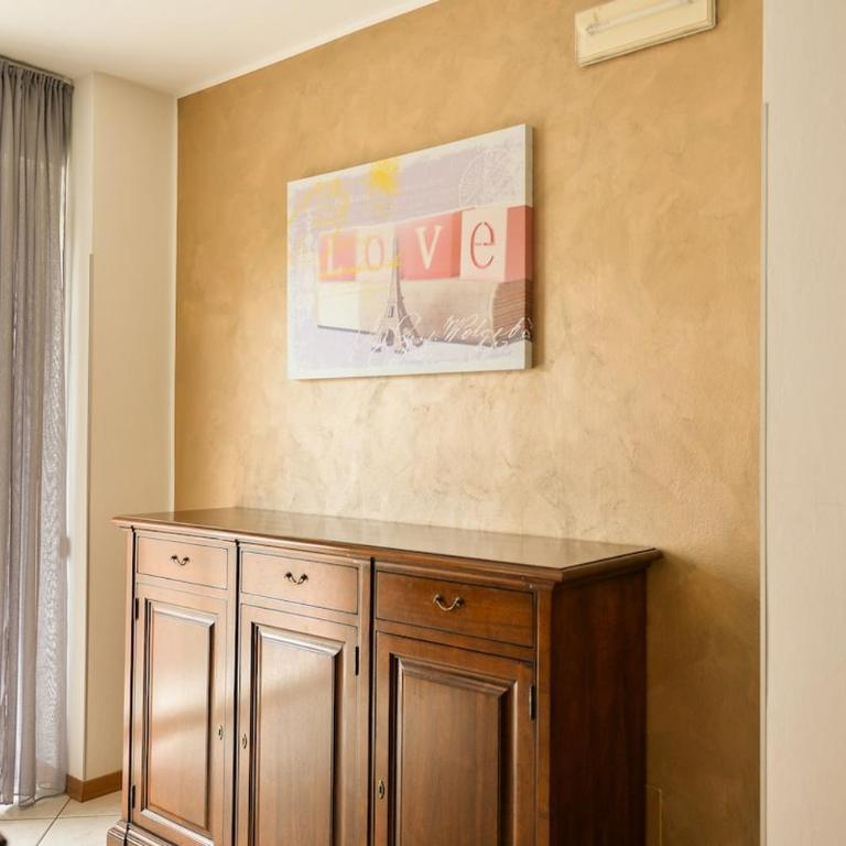 7 posti nel cuore dell'area pedonale con parcheggio - Three-Bedroom Apartment - 26