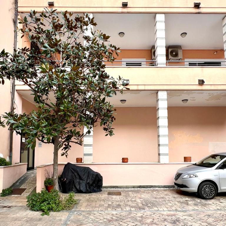 Loft62 - Centralissimo e tranquillo con parcheggio - Appartamento con 1 Camera da Letto - 55