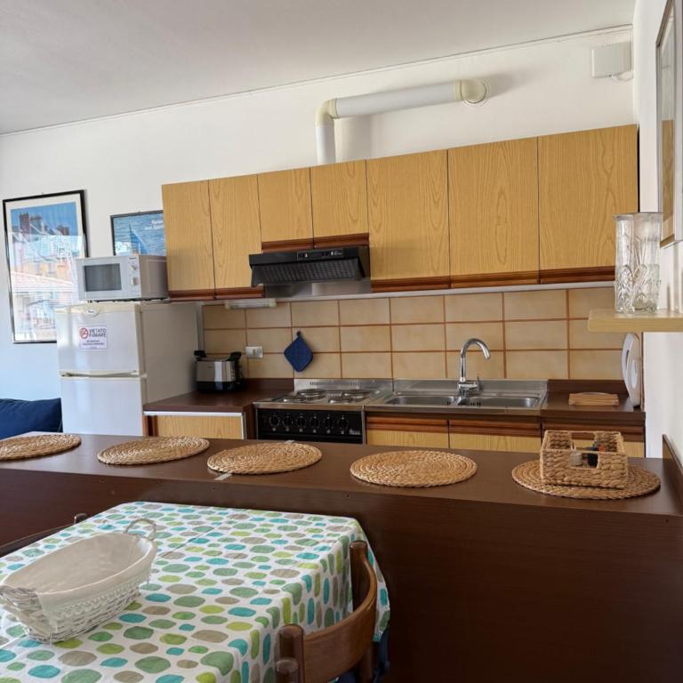 Villa Angela - Appartamento Deluxe con 2 Camere da Letto - 2