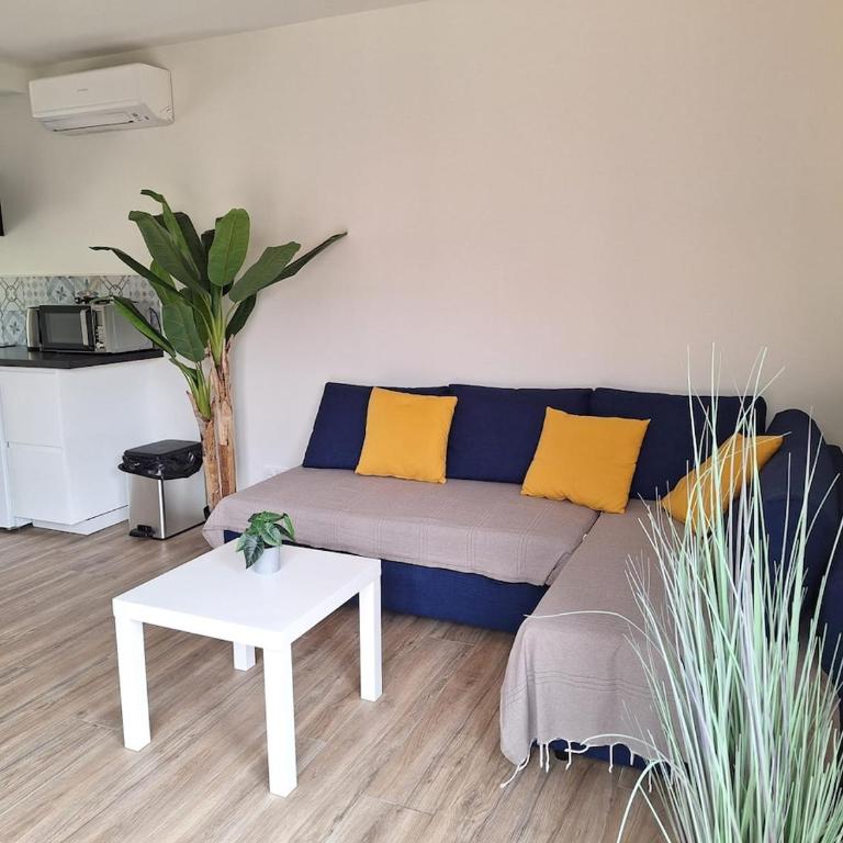 Pavillon 4 personnes entièrement rénové proche plage - One-Bedroom Apartment - 3