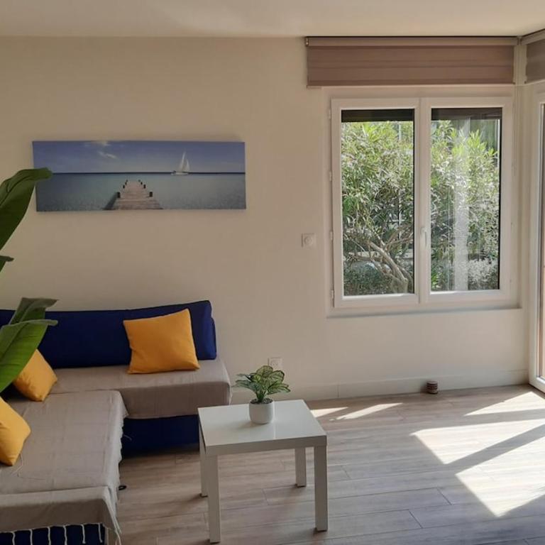 Pavillon 4 personnes entièrement rénové proche plage - One-Bedroom Apartment - 14