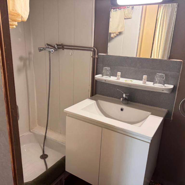 Le Chemin Neuf - Standard Doppelzimmer - 6
