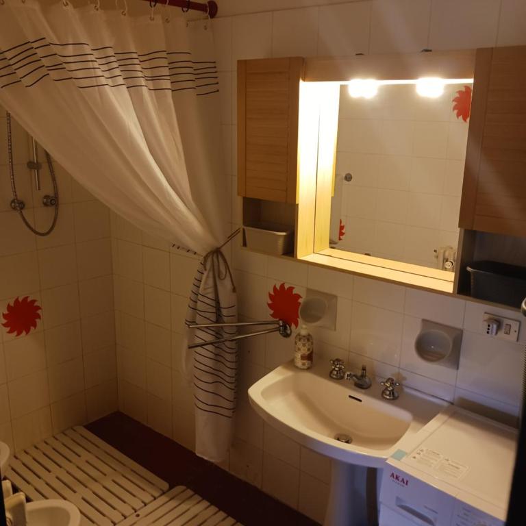 Alba Trilocale vista mare - 2 camere da letto - Appartamento con 2 Camere da Letto - 46