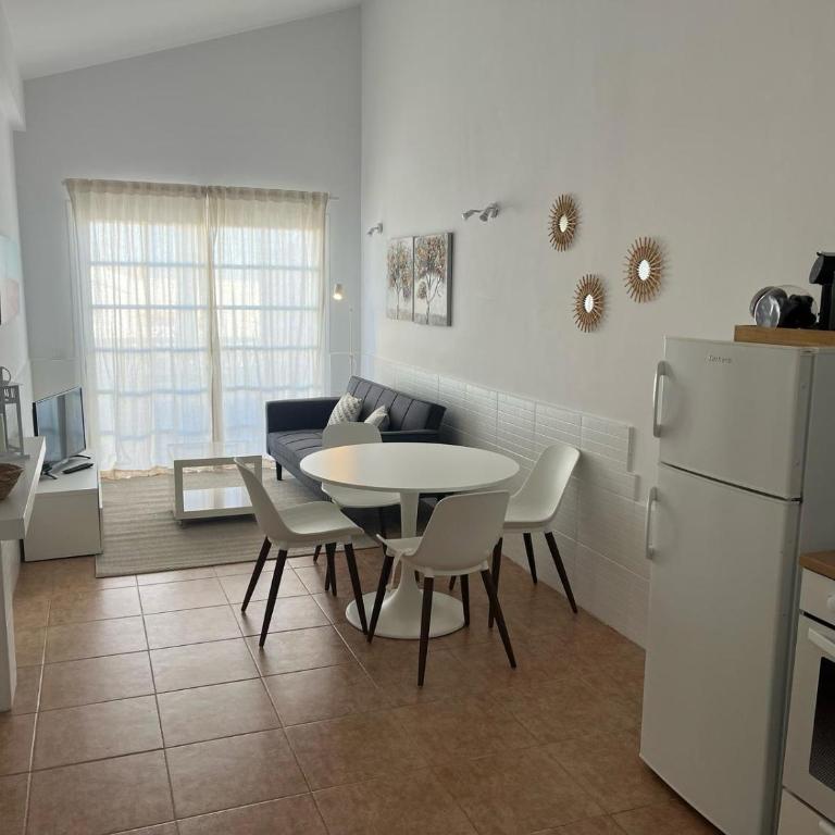 Vista Golf I - One-Bedroom Apartment - 5
