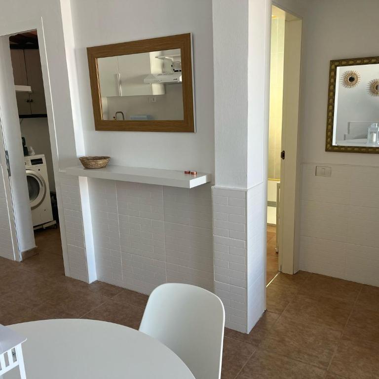Vista Golf I - One-Bedroom Apartment - 12