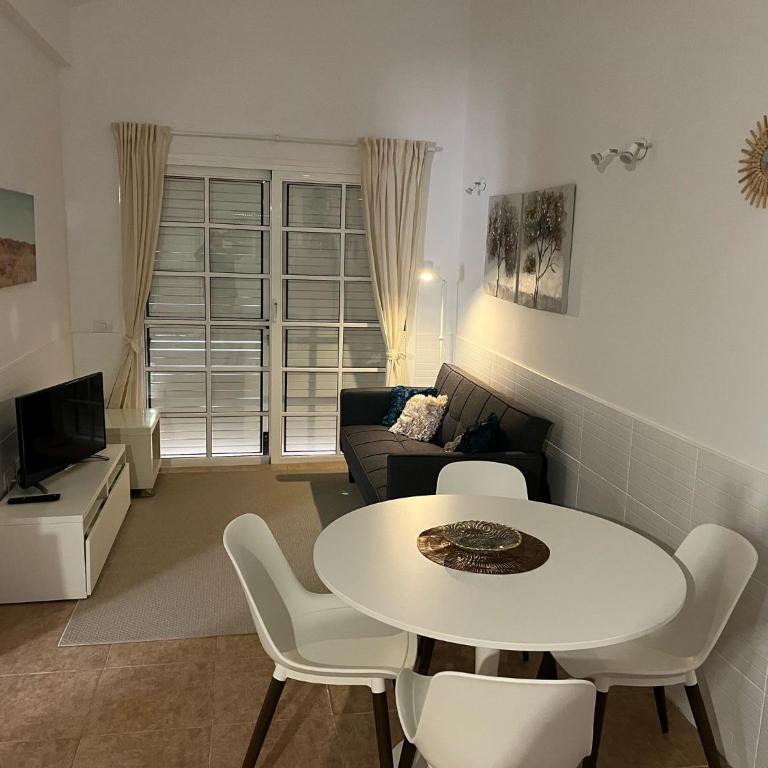 Vista Golf I - One-Bedroom Apartment - 15