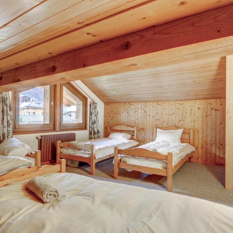 Large 8 Bedroom Chalet in Essert Romand - Appartement - 25
