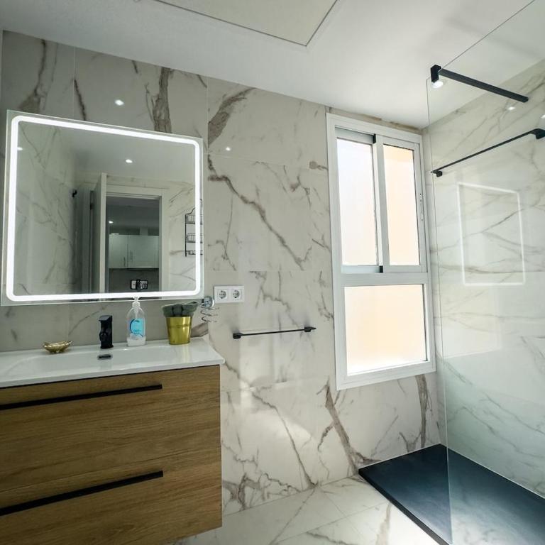 Neptuno 508 2 Bedrooms sea views - Two-Bedroom Apartment - 18