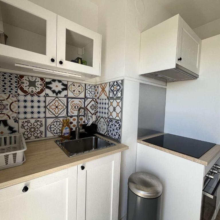 Appartement T2 au Lavandou avec Parking et Vue Imprenable - FR-1-308-82 - Apartment (4 Adults) - 12