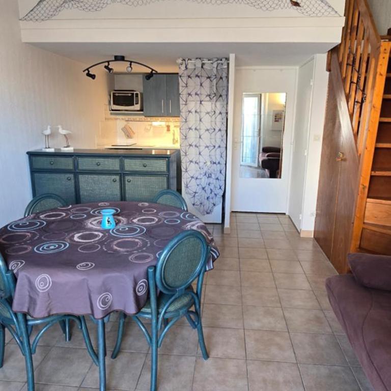 LAVANDINES I Joli T3 villa mitoyenne piscine proche plage Rochelongue Cap d'Agde - Appartamento con 2 Camere da Letto - 6