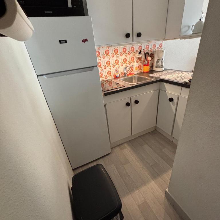Grand F2 40 m2 Centre Port, Loggia 5m2, Vue jardin, Belle Terrasse, Parking privé - Apartment mit 1 Schlafzimmer - 8