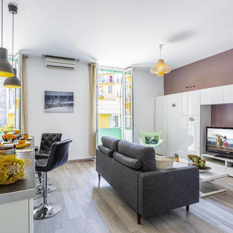 MY CASA - GUISOL - Typical Nice 3 Bedroom AC near Port - Appartement 3 Chambres - 3
