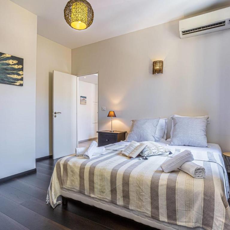 MY CASA - GUISOL - Typical Nice 3 Bedroom AC near Port - Appartement 3 Chambres - 13