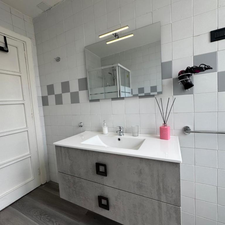 B&B San Ferdinando Napoli - Camera Matrimoniale con Bagno Privato Esterno - 4