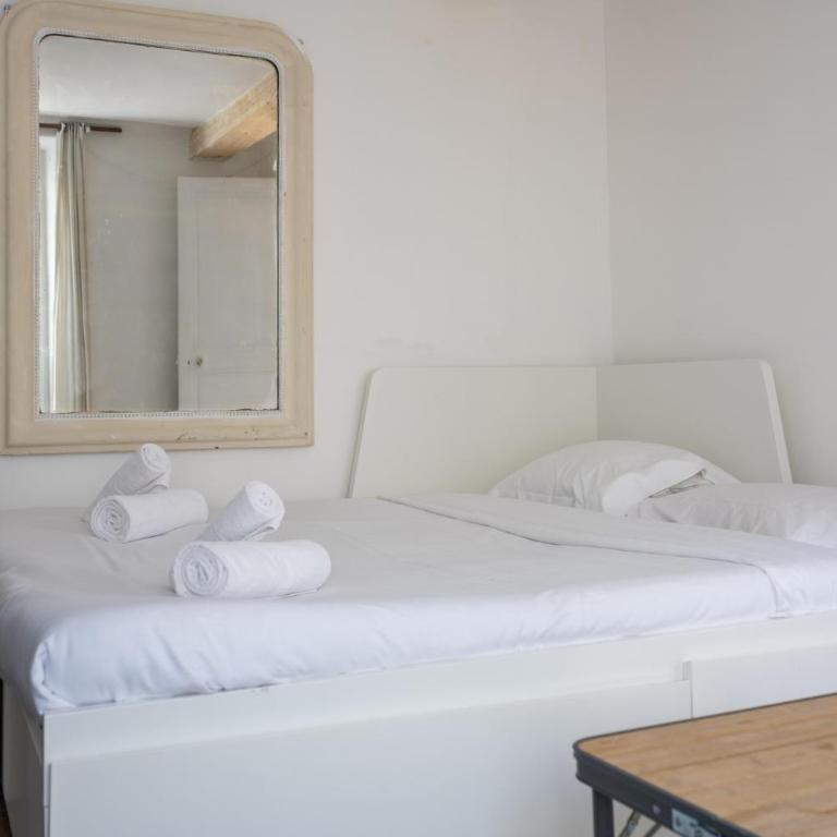 Bright and Cosy studio apartment in Republique Paris - Appartement - 1