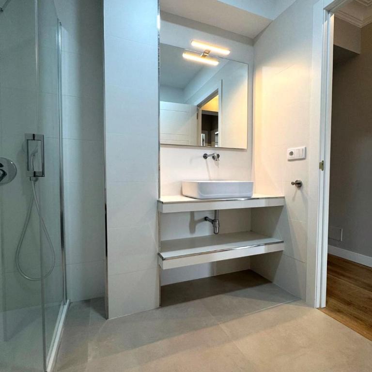 Nuevo y luminoso apartamento en el corazón de Vigo - Apartamento de 2 dormitorios - 19