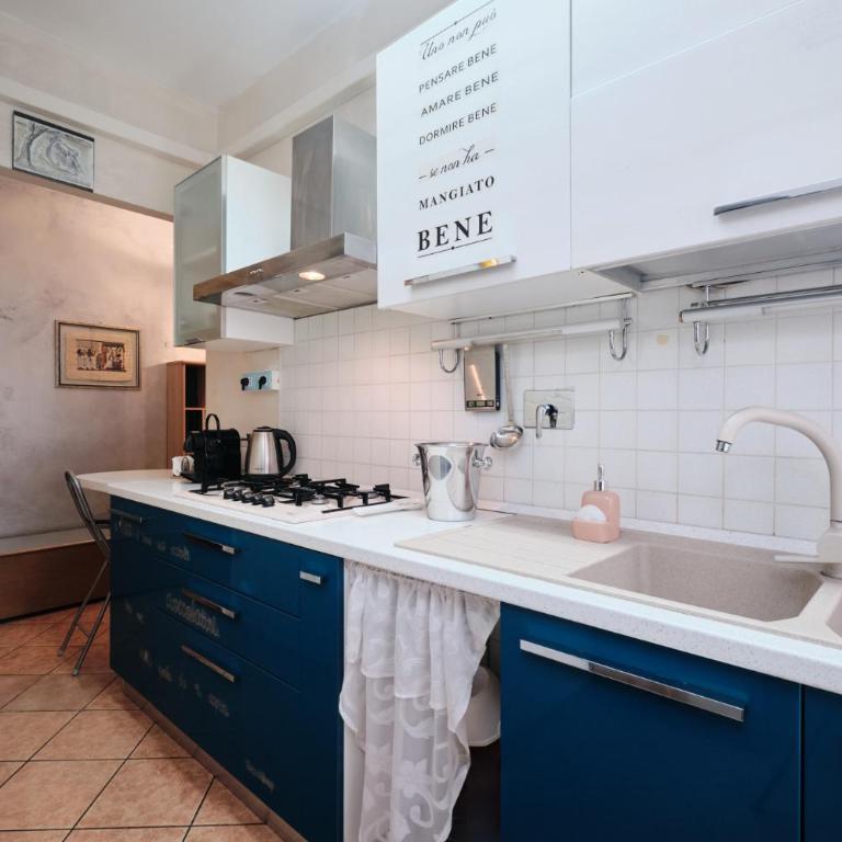 Metro A 10 minutes - Free Wi-Fi & Netflix - Appartamento con 2 Camere da Letto - 4