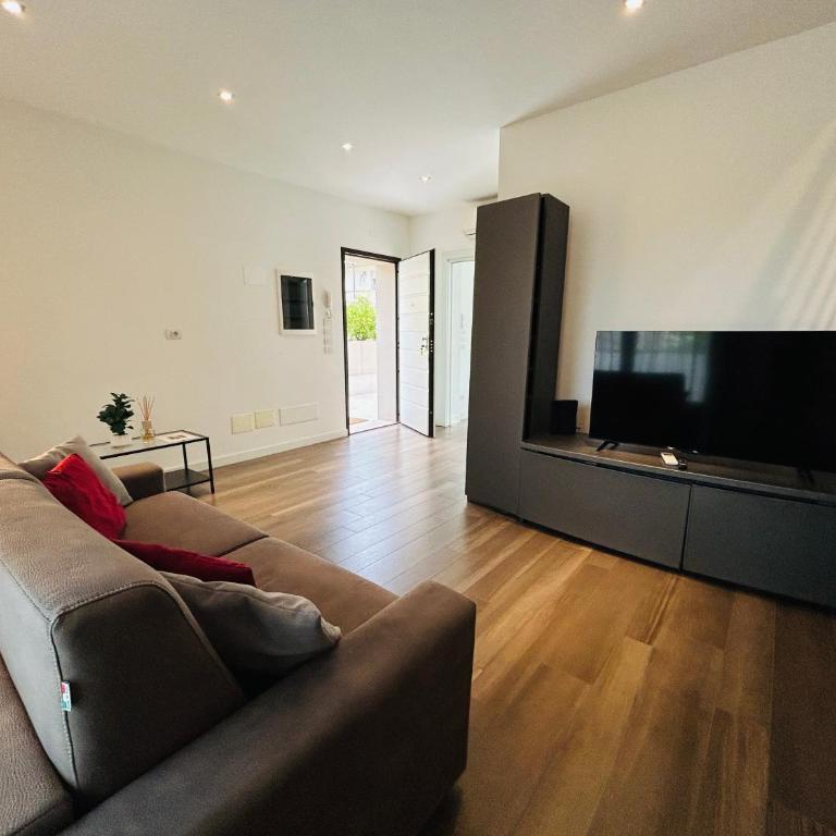Menotti Attico-Flexrent Immobiliare Abissinia - Two-Bedroom Apartment - 62
