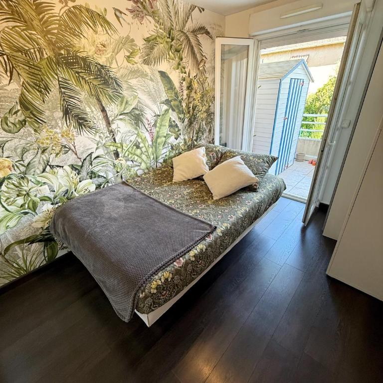 Apt with 2 bedrooms, terrace, pool & parking - Appartement 2 Chambres - 12