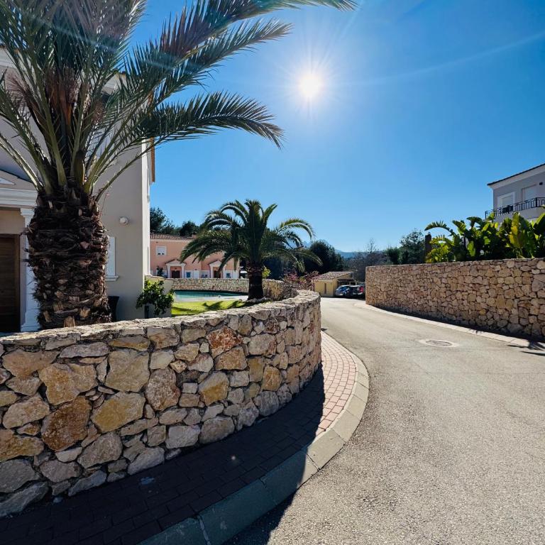Calpe Casa adosada entorno playa y montaña tranquilidad relax jacuzzi piscina wifi aire jardin barbacoa y parking - Casa de 3 dormitorios - 12