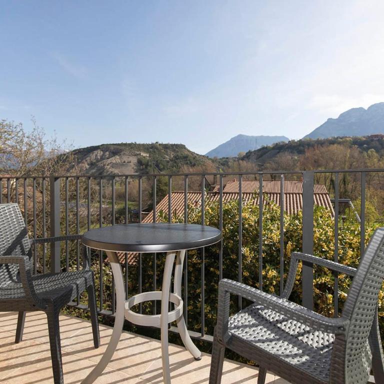 Hotel Cinca - Superior Double or Twin Room with Mountain View - 8