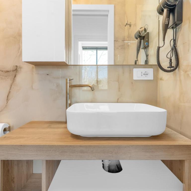 Ponale Suites Foresteria Lombarda - Monolocale Deluxe - 18