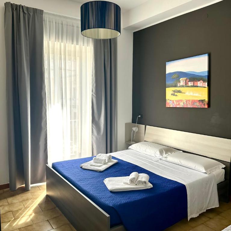 B&B Albergo Sicilia City Center - Camera Matrimoniale con Balcone - 7