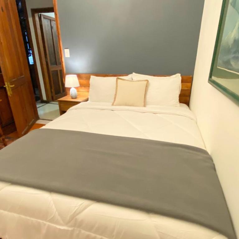 Cozy Place Hostal - Habitación Doble con baño privado - 13