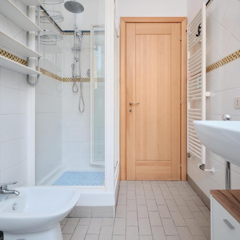 Tuscolana Station - 10 minutes from Metro A - Appartamento con 2 Camere da Letto - 18