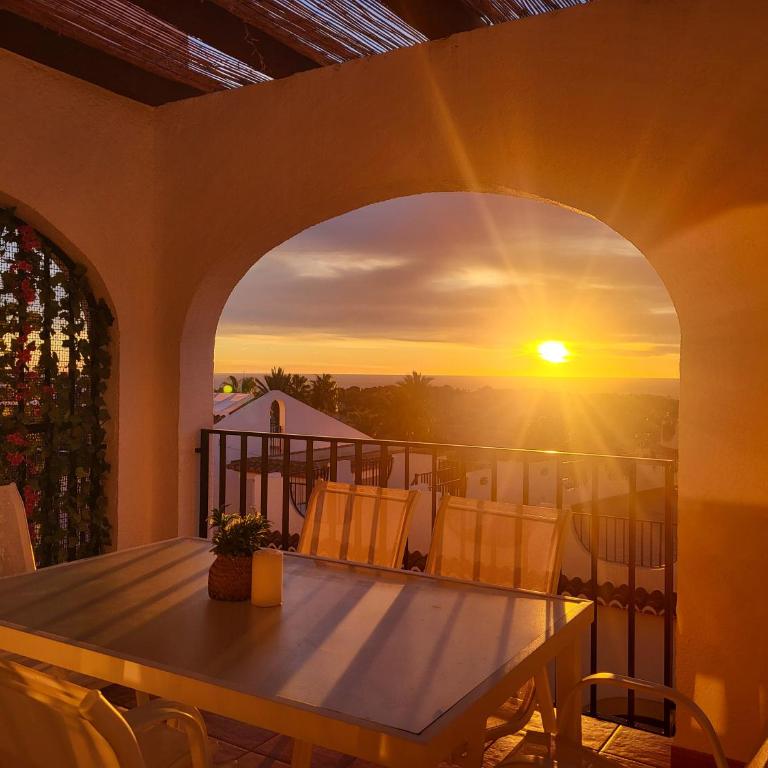 Casa Sunrise - Deluxe house with rooftop, 5 pools and panoramic sea views, Calpe - Two-Bedroom Apartment - 1