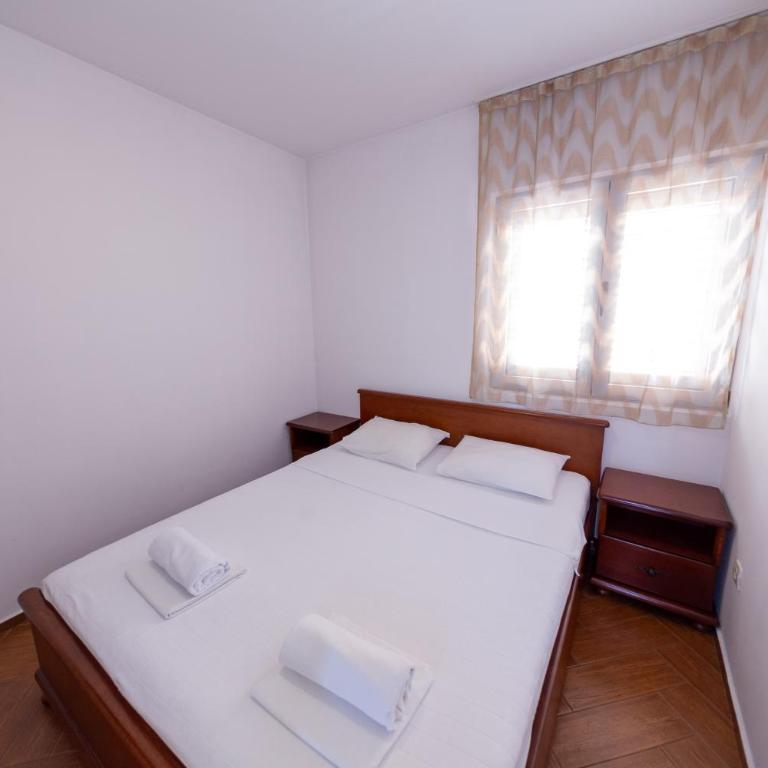 SMS Apartments - One-Bedroom Apartment - 12