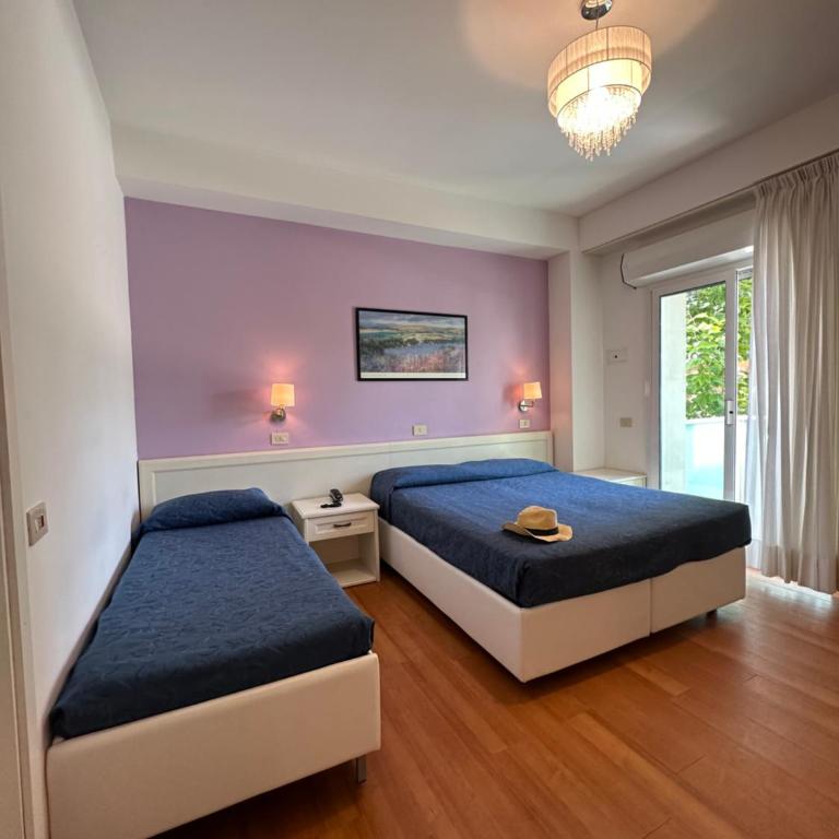 Hotel Mon Pays - Standard Triple Room - 1