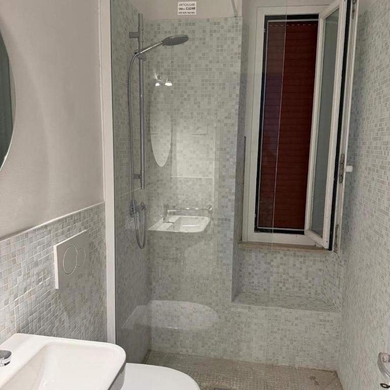 Dolce Acqua Flexyrent apartment Terrace & Parking - NO AC - Appartamento con 2 Camere da Letto - 88