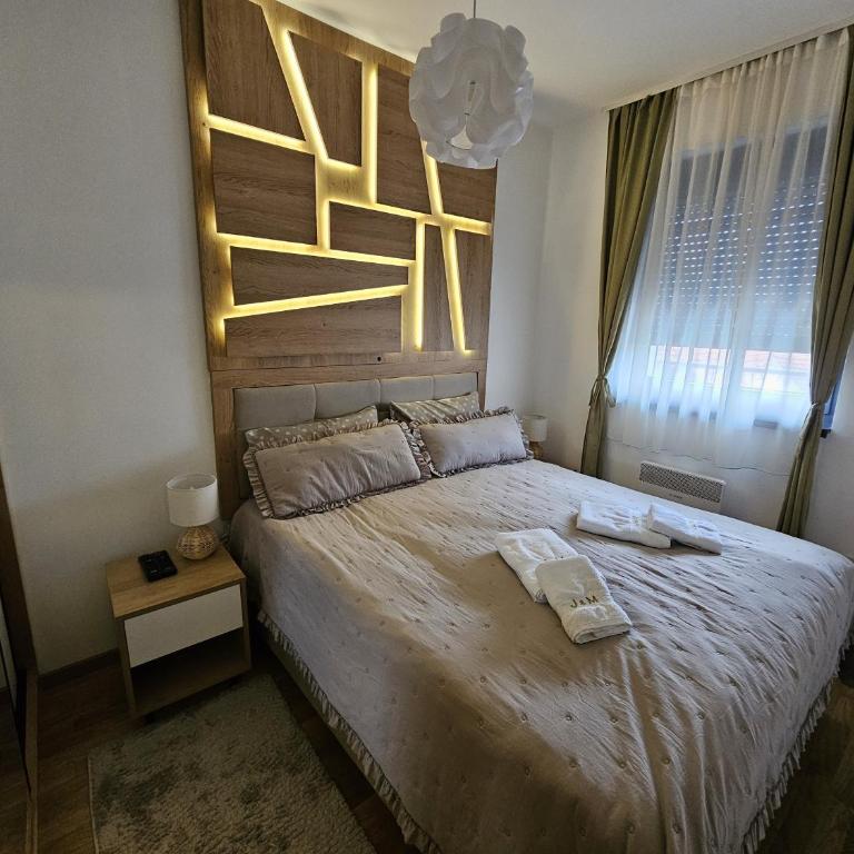 Apartments Univer - Comfort One-Bedroom Apartment - 12